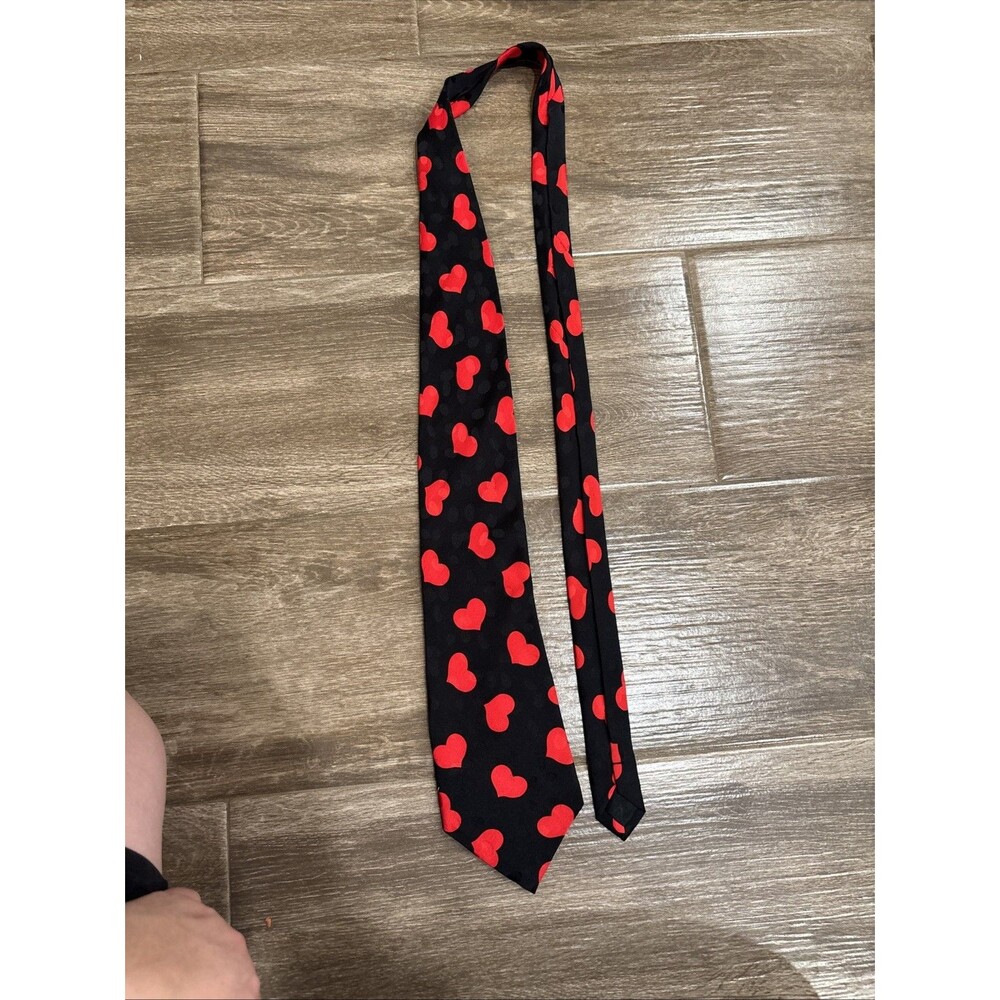 Valentine's Y2K Addiction Bubble Red Heart 100 Silk Men’s Neck Tie‎ 4 in Wide - Picture 7 of 9